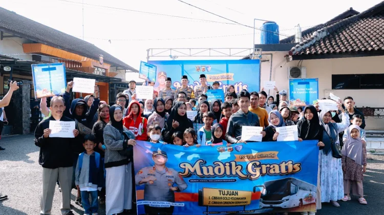 Mudik Gratis, Polres Cimahi Berangkatkan 92 Warga