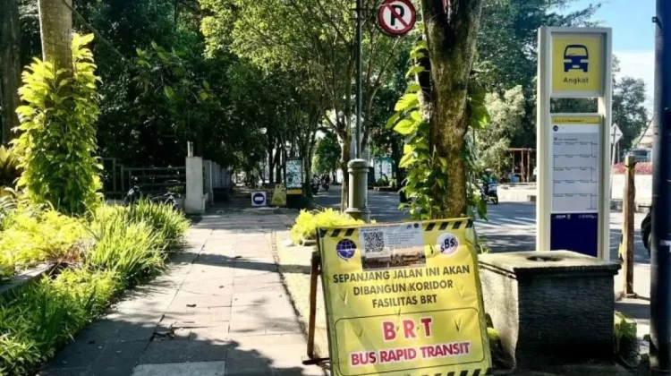 Muhammad Farhan Berhentikan Izin BRT, karena Hal ini