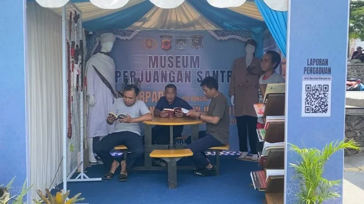 Pos Terpadu Singaparna, Pos Unik dengan Museum Santri KHZ Musthafa