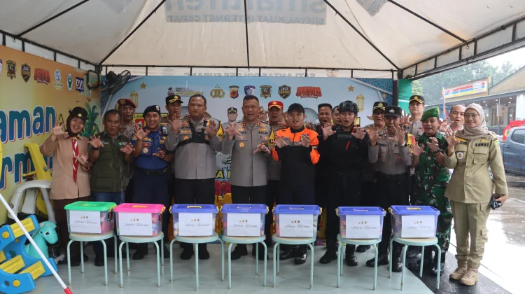 Wakapolda Jabar Cek Arus Lalin dan Kesiapan Anggota di Tol Cipali