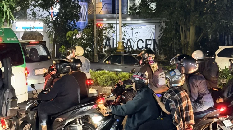 Macet Panjang Diponegoro Bandung H-2 jelang Lebaran
