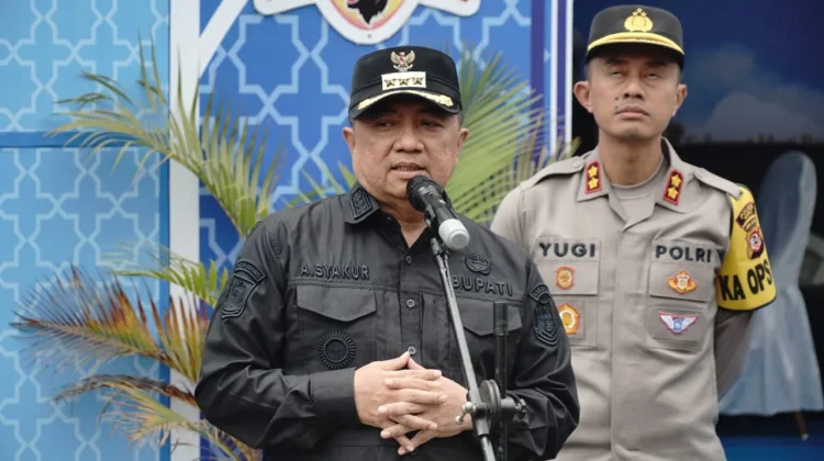 Pemkab  Tertibkan Pedagang Musiman di Kota Garut