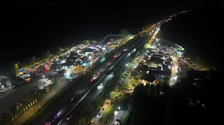 Libur Lebaran Hari Kedua Malam, Arus Lalin di Tol Cipali Meningkat