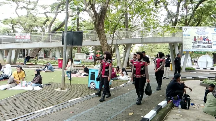 Wisata Bandung Masih Ramai di H+4 Lebaran, Polisi Intensifkan Patroli Humanis