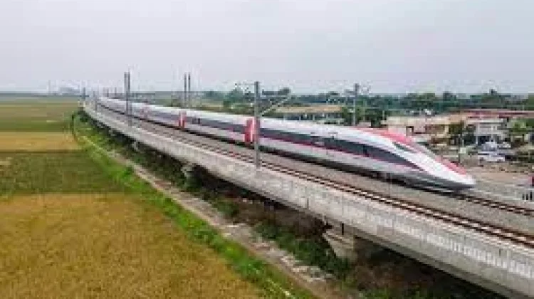 Tertinggal Kereta Whoosh, Atur Jadwal Ulang Lagi, Gratis!