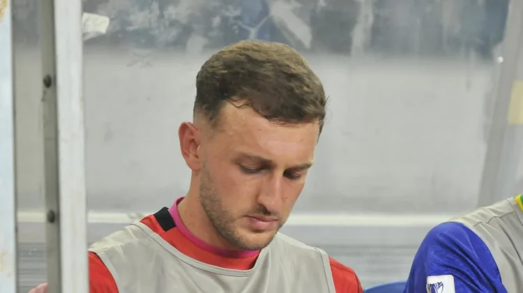 Bojan Hodak Jelaskan Status Kiper Adam Przybek di Skuat Maung Bandung
