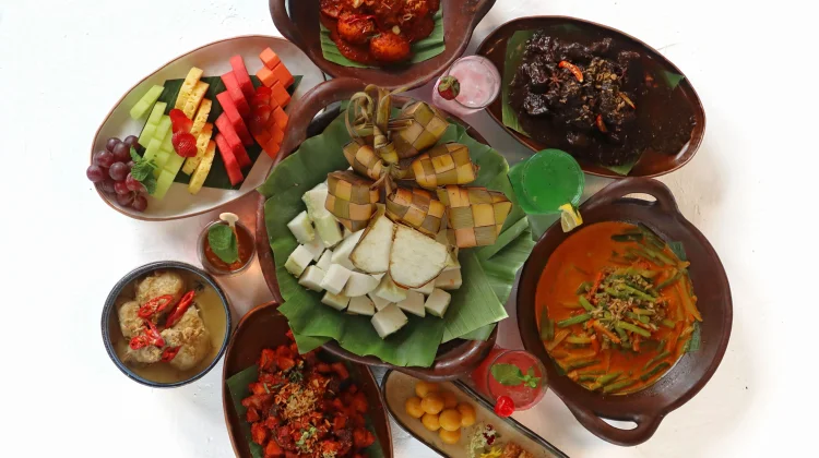 Tips Penetralisir Tubuh Usai Konsumsi Makanan Lebaran