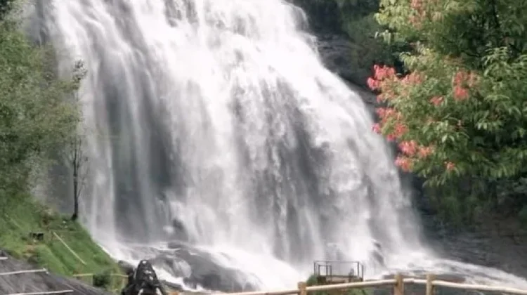 Pesona Megah Curug Cikondang Cianjur