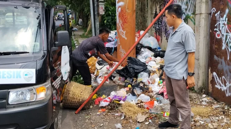Sempat Menggunung, Sampah di Martadinata Tasikmalaya Gercep dibersihkan DLH