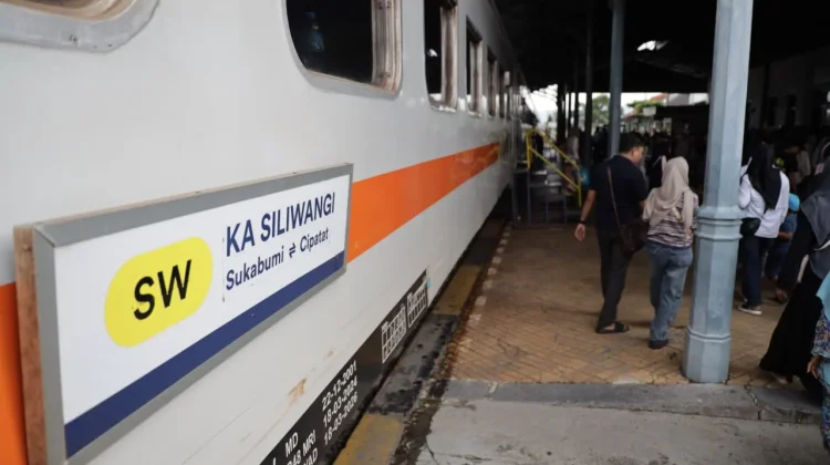 Lebaran 2026, Okupansi KAI Tembus 201%, Lintas Cipatat–Sukabumi