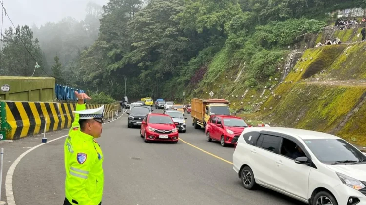 Jalur Cianjur via Puncak Mulai Lancar