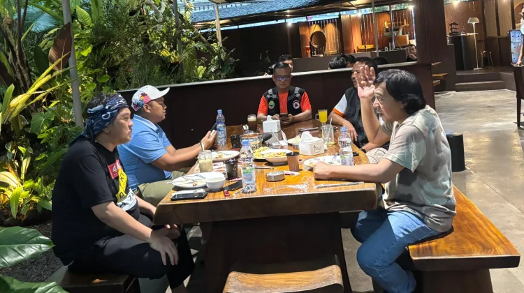 Ikhtiar Penanganan Bencana di Tasikmalaya, Diky Candra Minta Bantuan Komeng