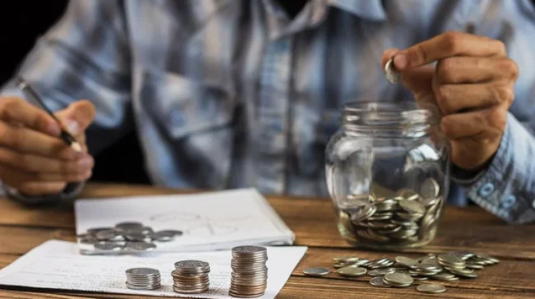 Strategi Finansial Aman Usia 50 Tahun