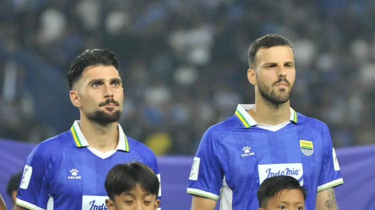 Persib tanpa Putros dan Matricardi di Pekan ke-26, Lini Pertahanan Diuji