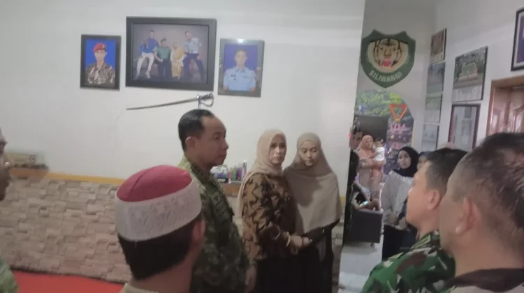Panglima TNI Sampaikan Duka dan Jamin Hak Keluarga Kapten Zulmi Aditya di Cimahi
