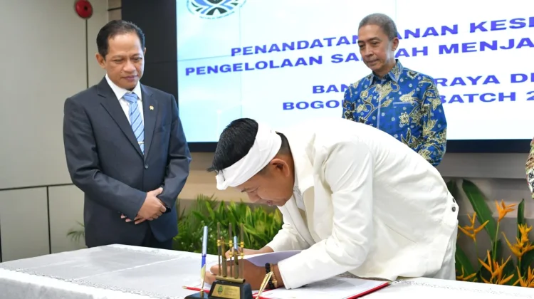 Jabar Teken Kesepakatan Penanganan Sampah jadi Energi Listrik