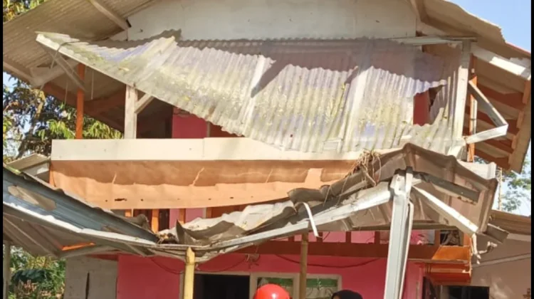Puluhan Rumah di Desa Bunihayu Jalancagak  Porak-poranda
