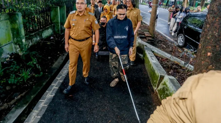 Walikota Bandung: Penertiban PKL Dukung Penataan 17 Ruas Jalan