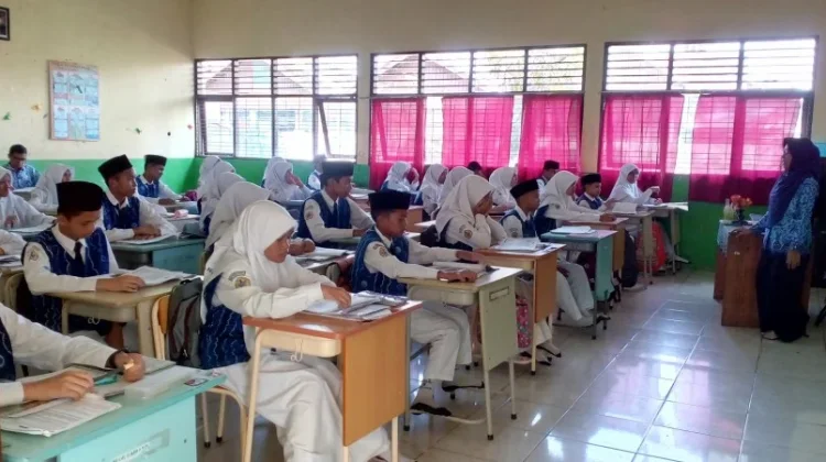 Dorong Profesionalisme, Pemkab Sumedang Fasilitasi Pengembangan Guru Madrasah