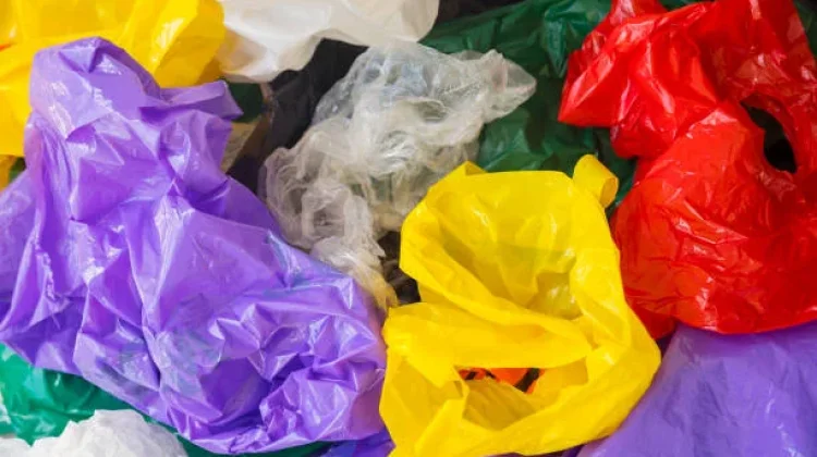 Harga Plastik Tak Stabil, Pedagang di Samarinda Kesulitan Atur Harga