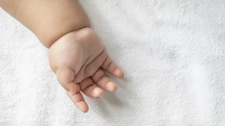 Warga Dikejutkan Penemuan Jasad Bayi Perempuan di Sungai Citepus Bandung