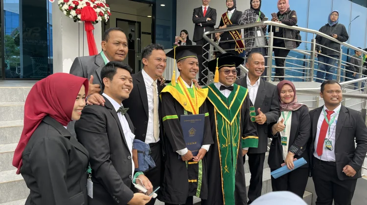 Beckham Putra Resmi Sarjana, Tetap Berprestasi di tengah Kesibukan Sepak Bola