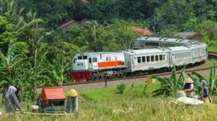 Liburan Hemat dari Jakarta ke Purwakarta Mulai Rp8.000