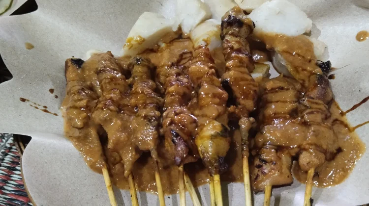 Sate Madura Salah Satu Kuliner Khas Nusantara