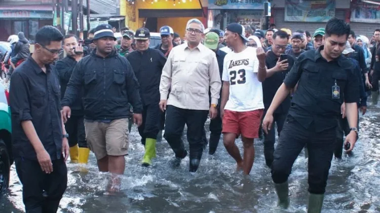 Pemkot Bandung Penanganan Darurat Banjir di Rancabolang dan Derwati