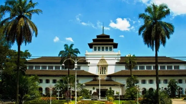 Pemprov Jabar Tekan Kesenjangan Akses Pendidikan Melalui Pembangunan 24 Sekolah