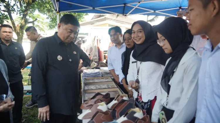 Melalui Pelatihan Keterampilan, Pemkab Garut Fasilitasi Para Pencari Kerja