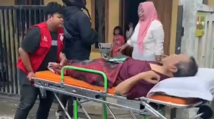 Litte Ambulance dari Organisasi SIKKAT Kembali Sigap Menyasar Warga