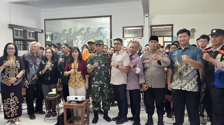 Peringati Kartini, Yayasan Amarta Pelita Insani Gelar Vaksinasi Penjamah Makanan