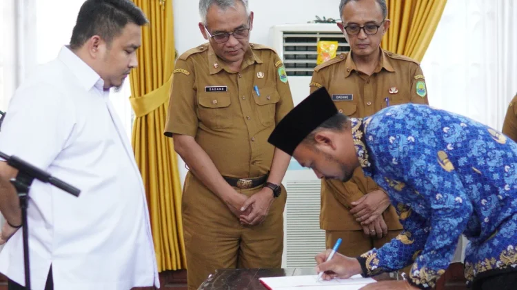 Bupati Reynaldi Berpesan Kepada 46 CPNS yang Dilantik PNS