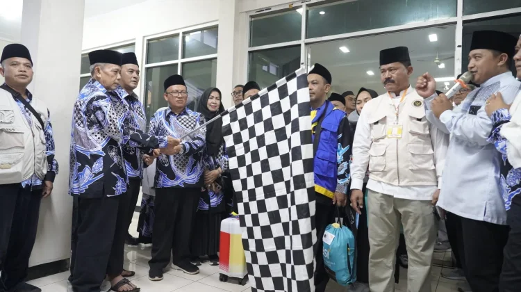 Jemaah Calon Haji Kloter 4 Asal Kota Tasikmalaya, Diberangkatkan ke Tanah Suci