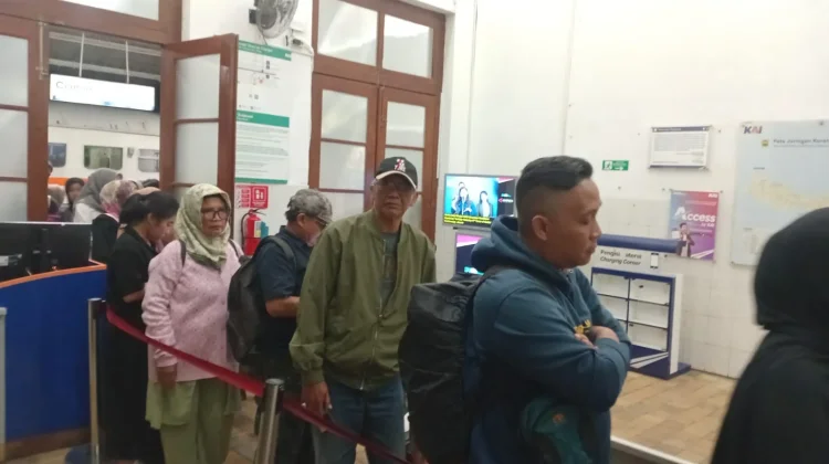 Perjalanan Kereta Siliwangi Dibatalkan, Tiket Bisa Direfund