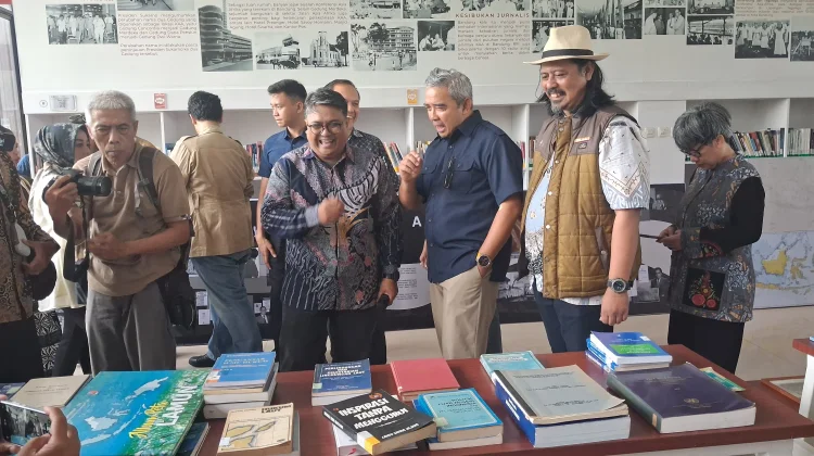 Pemkot Bandung Gelar Pameran Milestone di Micro Library Alun-Alun