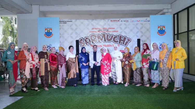 Pemkot Cimahi Dorong ASN Perempuan Kreatif dan Berdaya Saing lewat Fashion Show