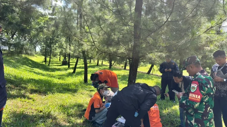 Mayat Bayi Terbungkus Plastik dan Kain Ditemukan di Gedebage