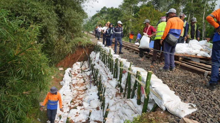 Pasca Gogosan, Kereta Api Siliwangi Kembali Beroperasi Normal