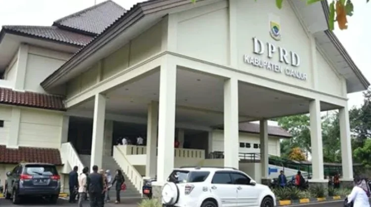 Komisi IV DPRD Soroti Banyak Bangunan Sekolah Rusak