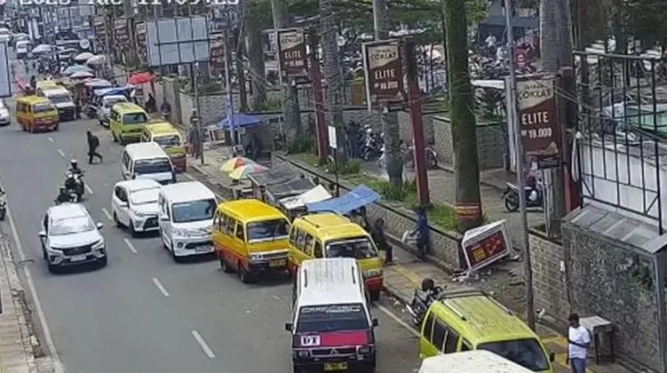 Angkot Ngetem, jadi Biang Kerok Kemacetan di Lembang