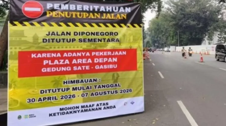 Jalan Diponegoro Bandung Tetap Dibuka, Penataan Gedung Sate Berjalan