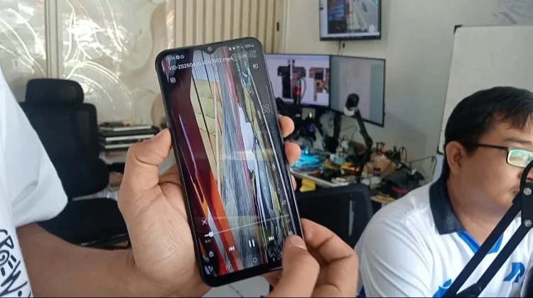 Pencuri ke Toko Bawa Senpi Terekam CCTV