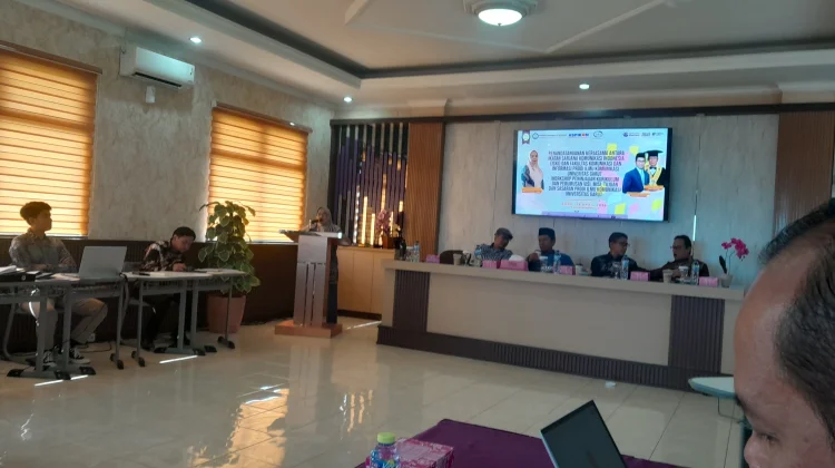 Perumusan Kurikulum, Dekan Fkomimfo : Harus Miliki Daya Saing Global