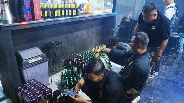 Bupati Reynaldi, Sidak ke Sejumlah Titik Penjualan Miras Ilegal