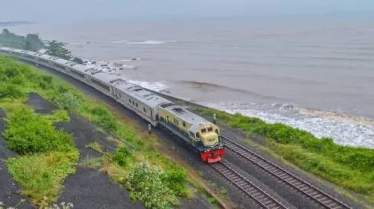 Kereta Sangkuriang Bandung-Banyuwangi Arah Bali Dongkrak Pariwisata Daerah