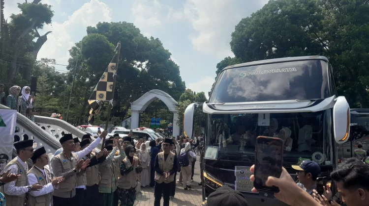 Kemenaj Umroh Garut Lepas 174 Calon Haji