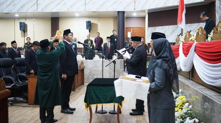 Wabup Subang Ajak "Ngabret" di Pelantikan PAW Anggota DPRD Subang