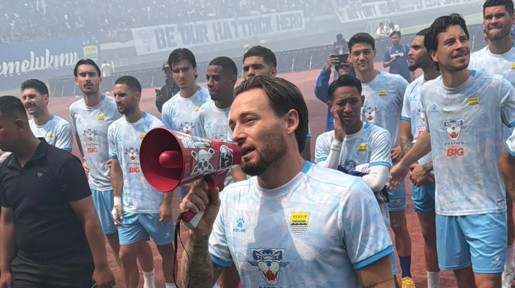 Klok: Persib Semakin Termotivasi Kalahkan Persija usai Bobotoh Hadir di Latihan